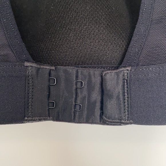 Gymshark Open Back Training Sports Bra - Picture 7 of 9